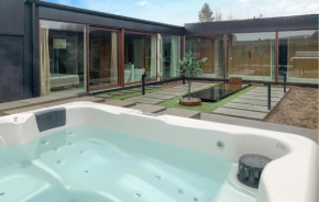 Nice Home In Knebel With Wifi